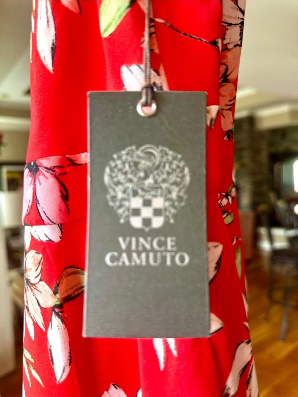 Vince Camuto Sleeveless Handkerchief Hem VNeck Red Floral Dress w/Pockets 2 NWT - Picture 4 of 11